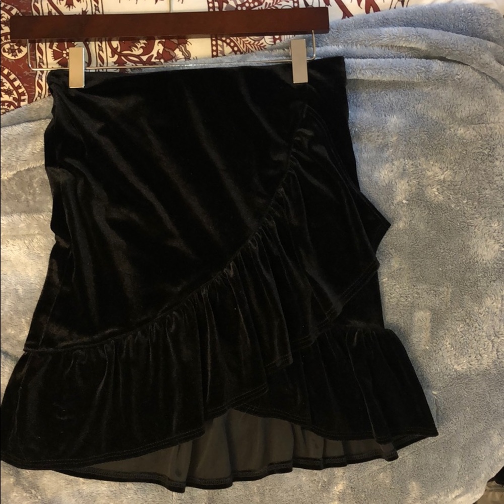 Urban outfitters black velvet skirt